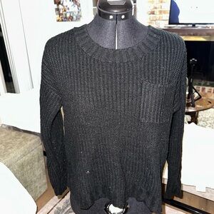 Arizona Jean Company Black Crew Neck Sweater